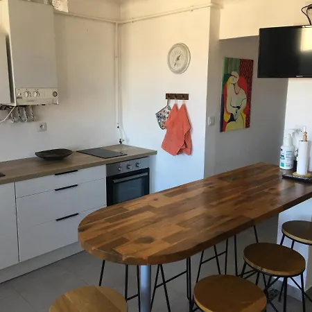 Grands Buffets Hebergement Appartement Narbonne Narbonne