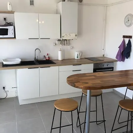 Grands Buffets アパート *